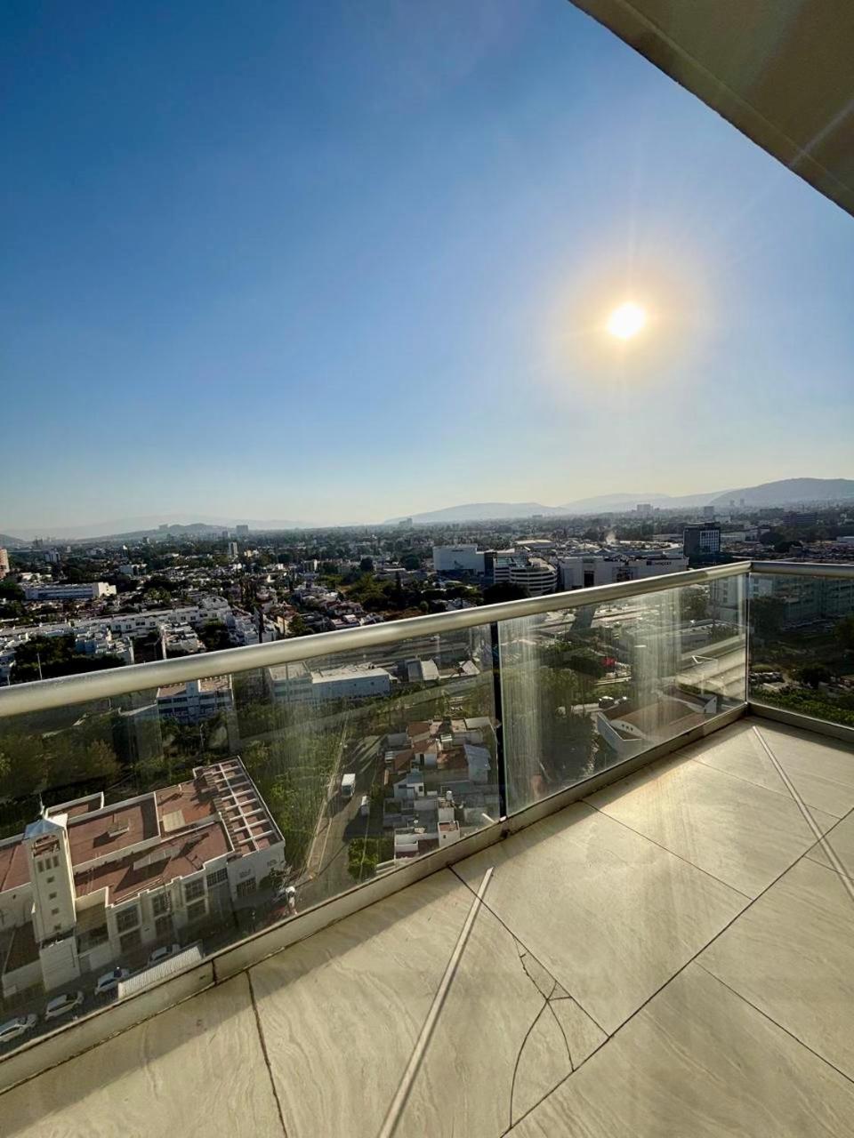 Park Life Guadalajara Aparthotel Exterior photo