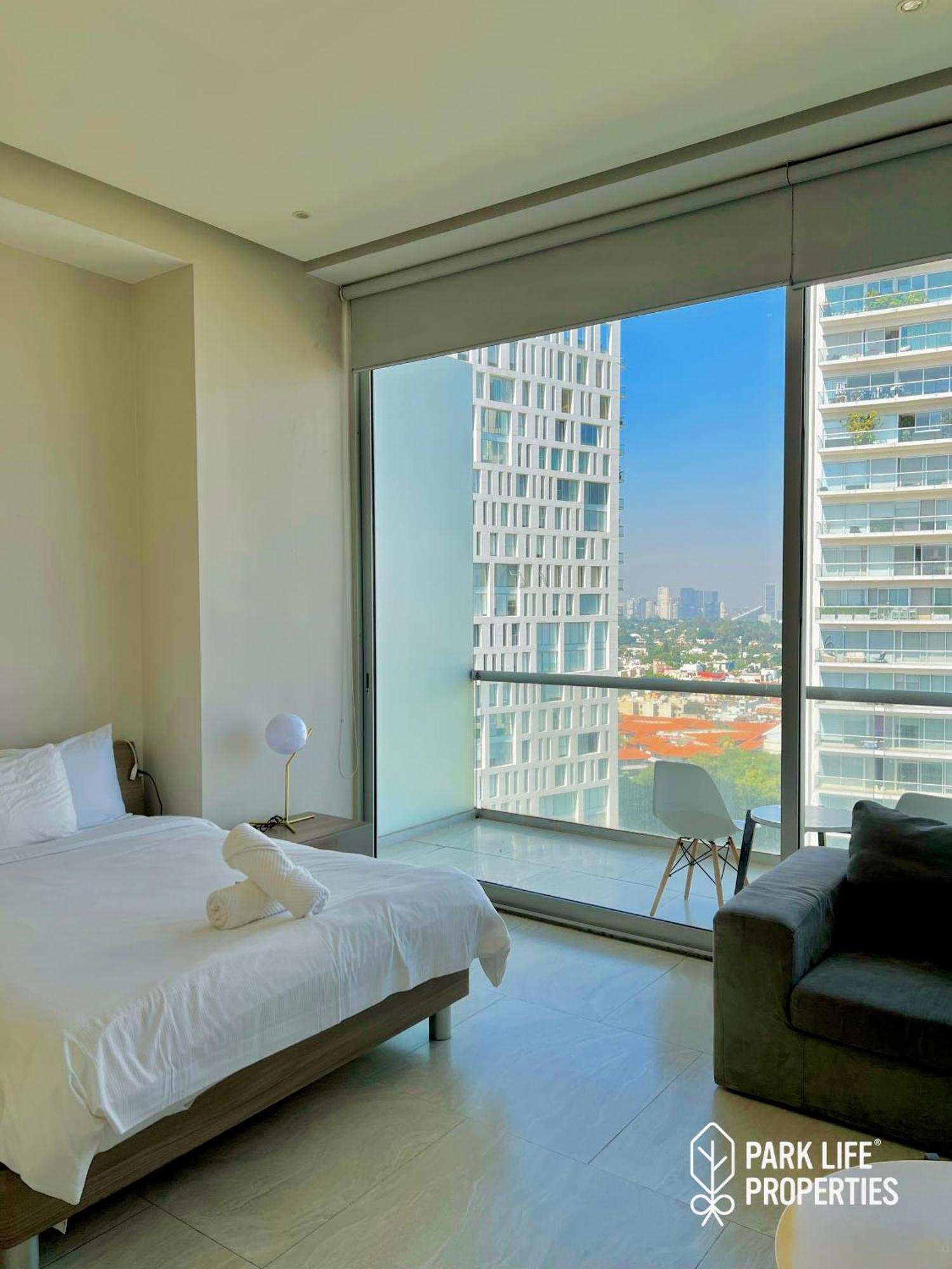 Park Life Guadalajara Aparthotel Exterior photo