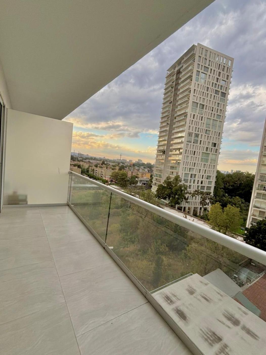 Park Life Guadalajara Aparthotel Exterior photo